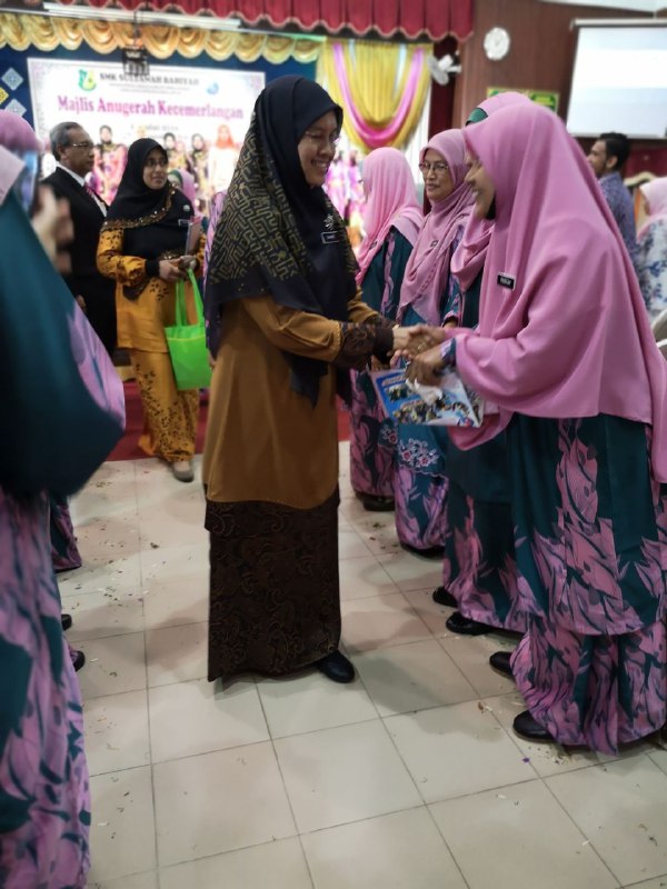 efb7d267-e845-4b2e-ba2e-3e4af028bc18