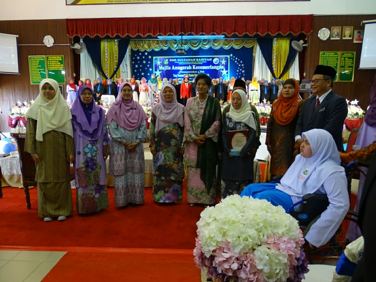 photo6158725980408097010