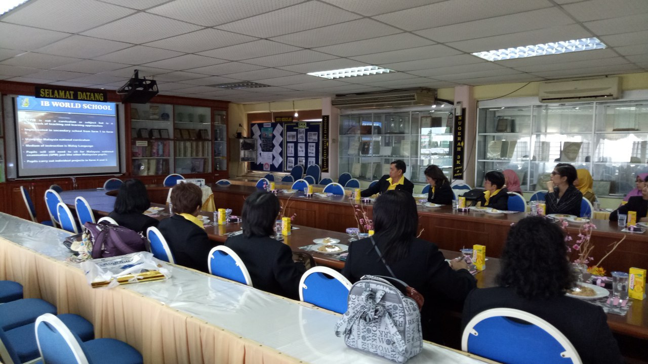 photo6285219746597152885