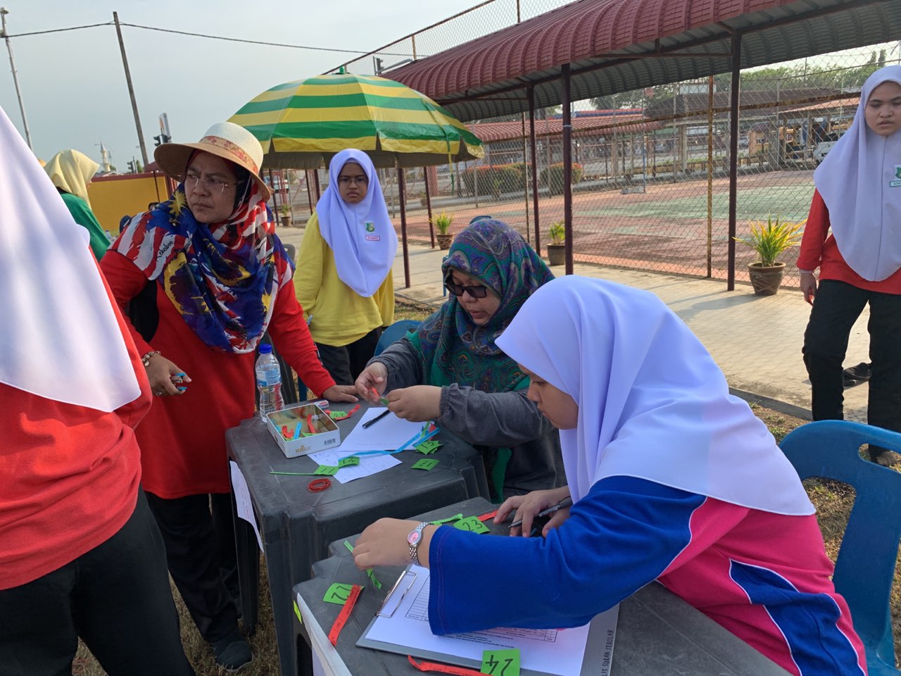 photo6109275131416259368