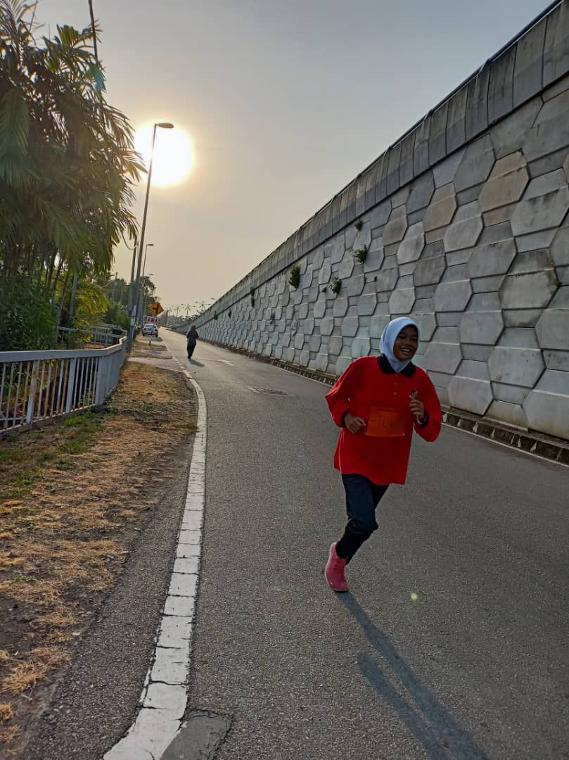 photo6109275131416259387