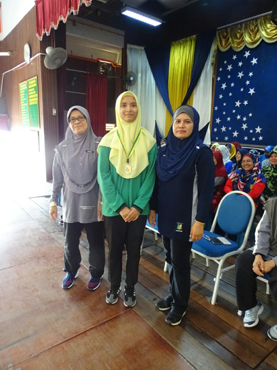 photo6109275131416259396