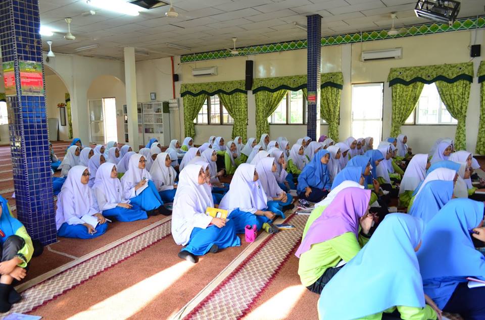 10273436_1675624582701792_256697500042840063_n