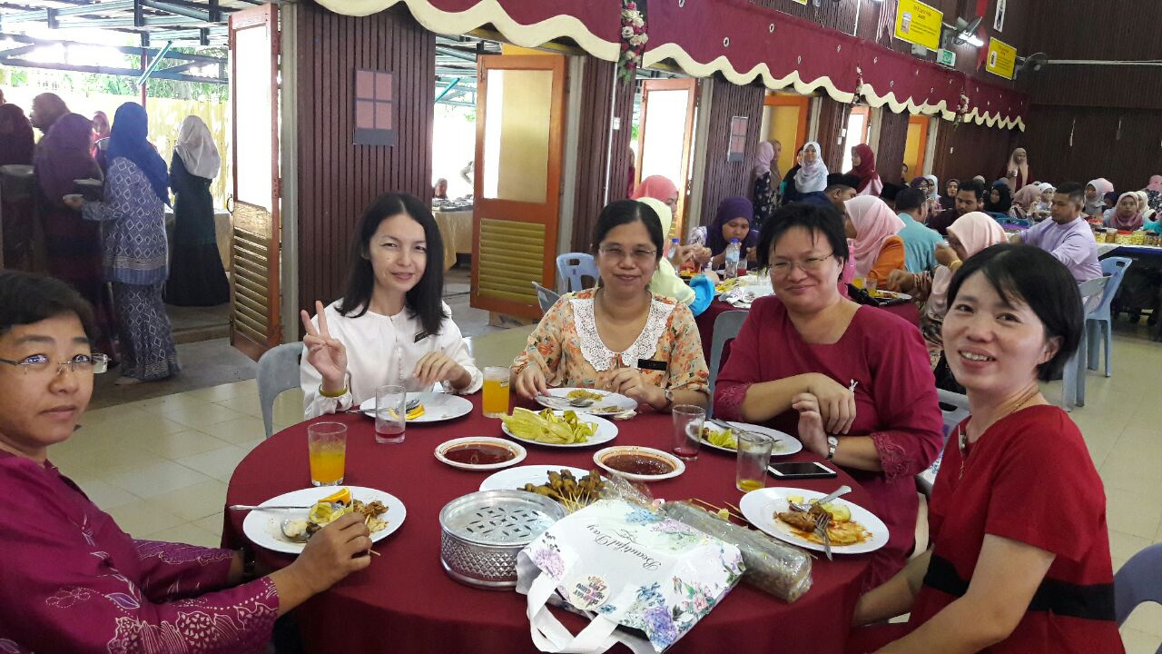 photo6057607499479099860