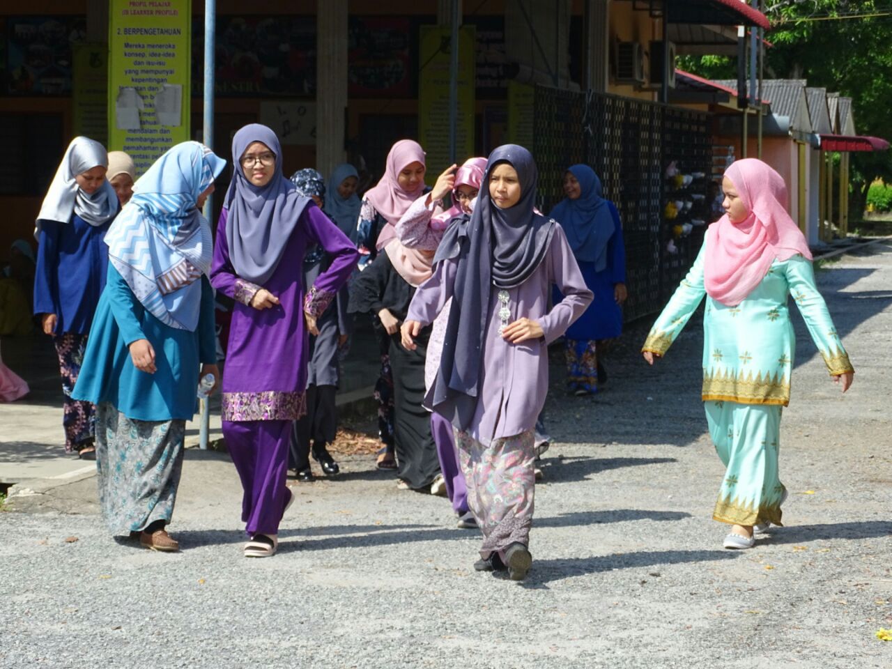 photo6057607499479099870