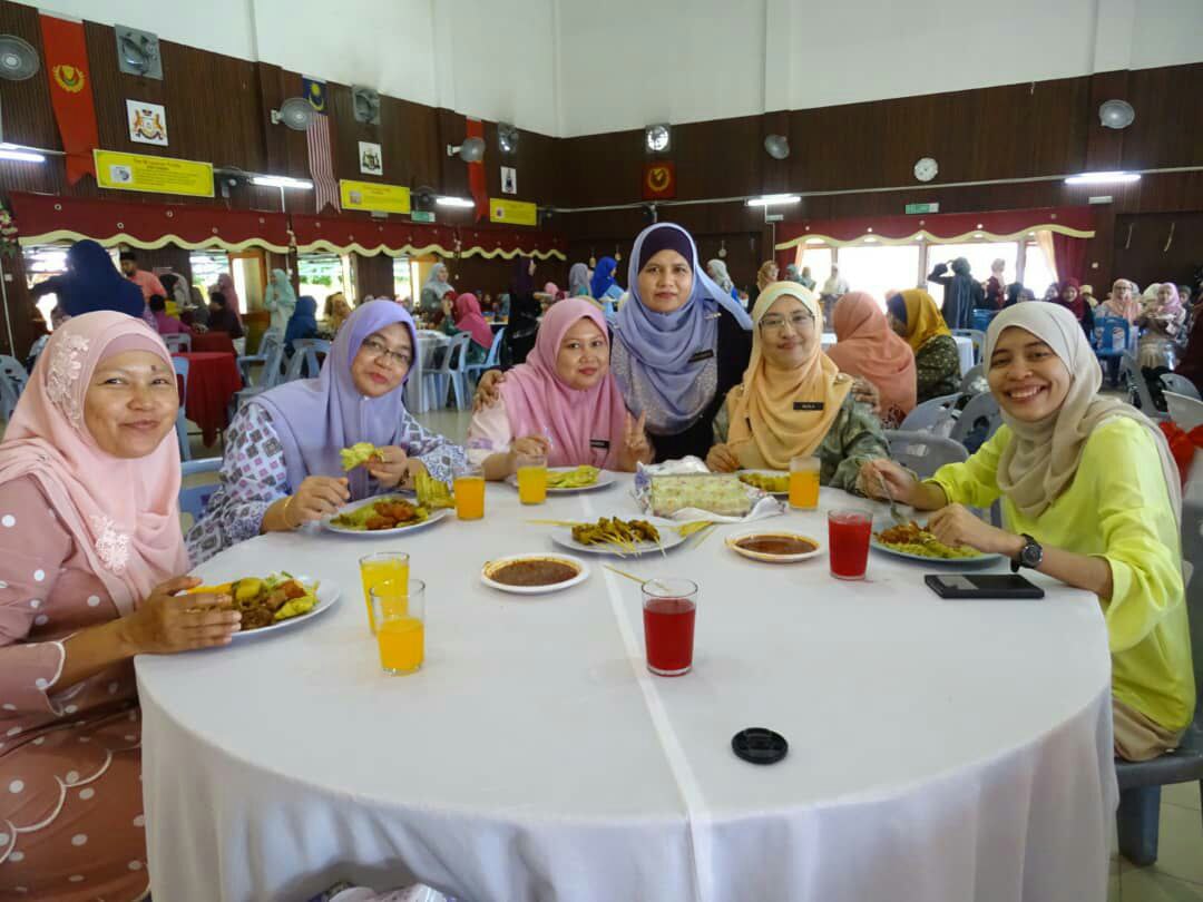 photo6057607499479099877