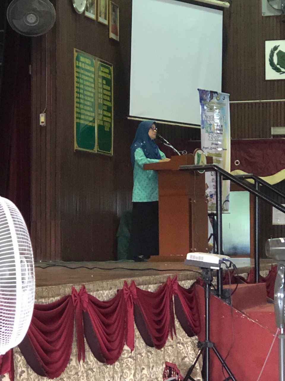 photo6064527112699750579