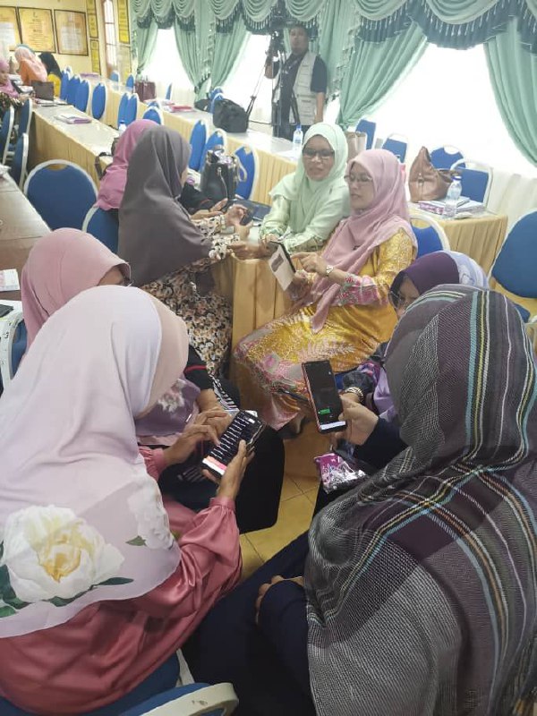 a780a312-c6a9-4eb2-a016-1e722ffebdf1